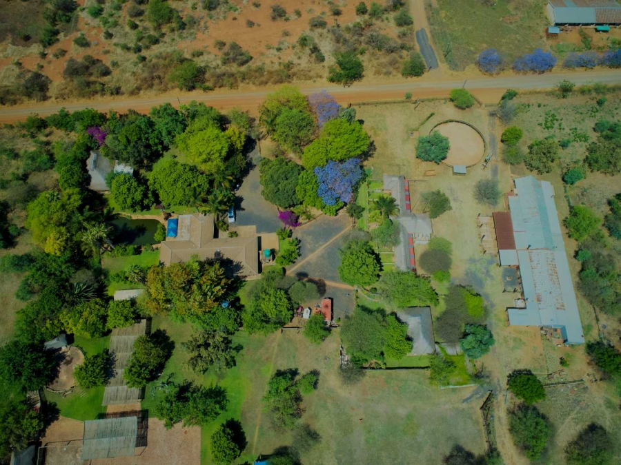 Commercial Property for Sale in Melodie North West